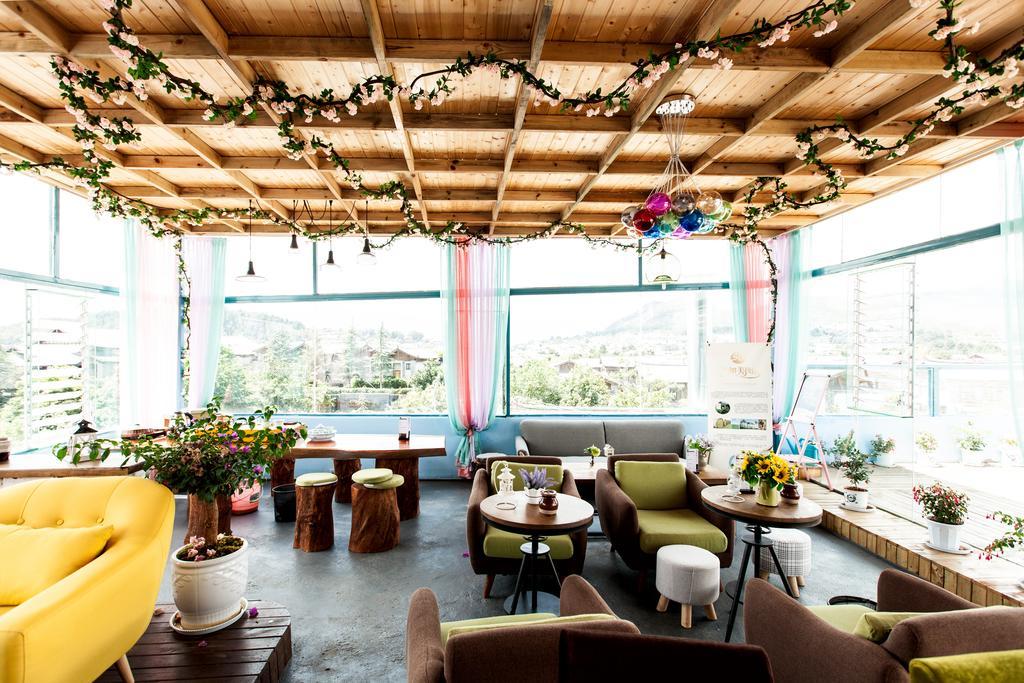 Lijiang Flower Theme Hostel ภายนอก รูปภาพ